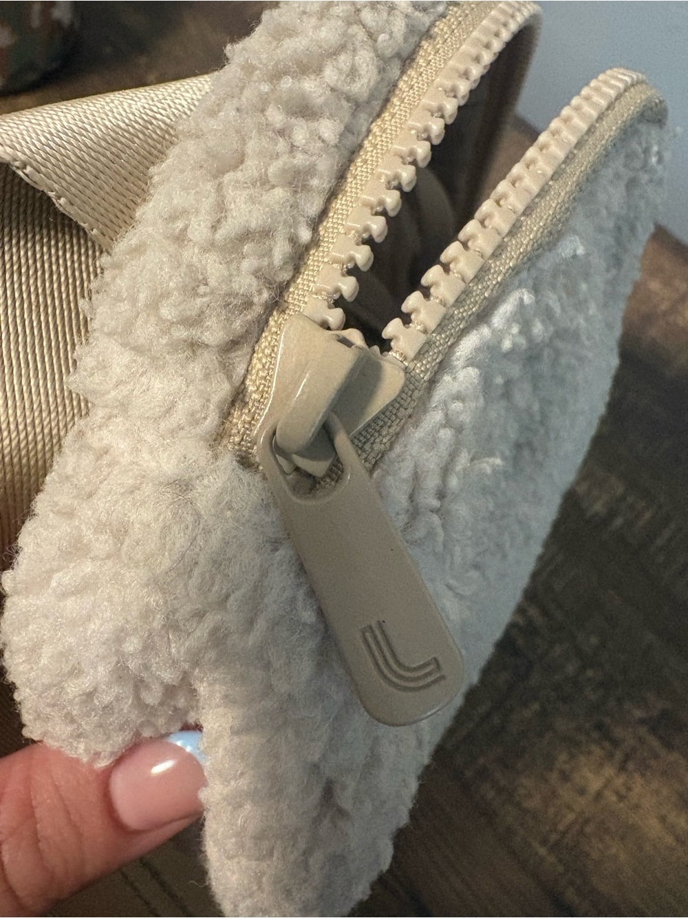 Lole Sherpa Belt Bag - Picture 4 of 7